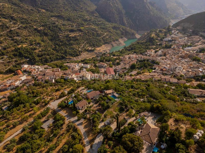 Foto 95035d10-edac-4a20-ae2c-52c24f7fc9ad. Casa a carretera de maitena a Güéjar Sierra