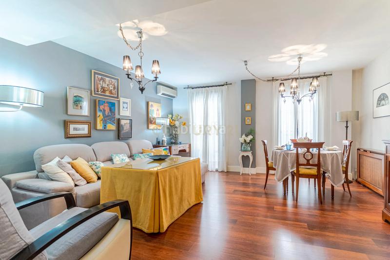 Foto 38c1d73a-0a41-4f57-a422-915c4556eae6. Duplex in calle loarte in Centro - Sagrario Granada