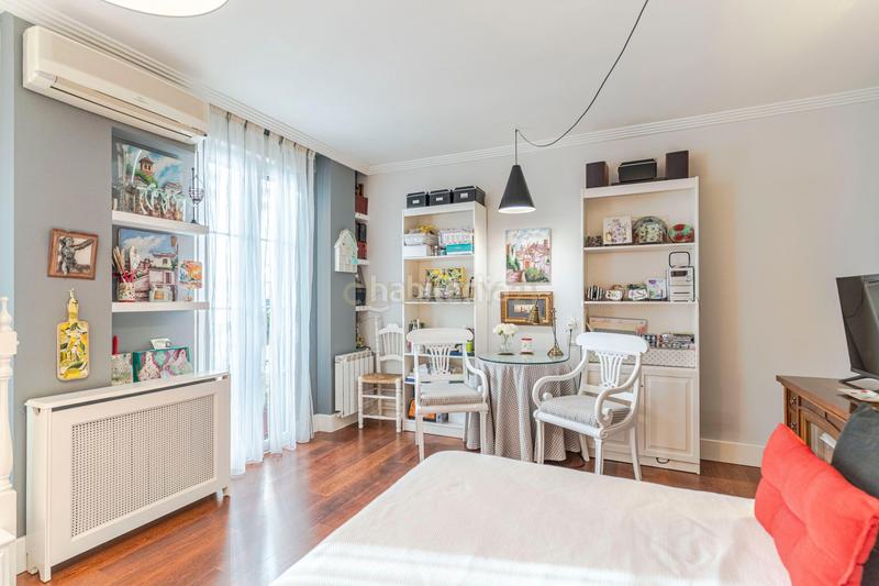 Foto 5f9ca7a7-7202-43ad-ad92-005d2f408b1e. Duplex in calle loarte in Centro - Sagrario Granada