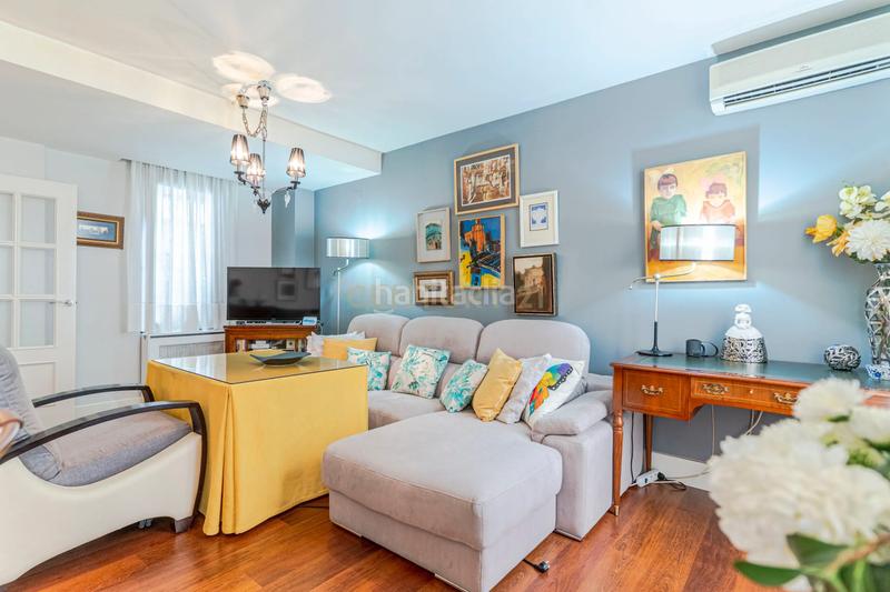 Foto b88f52b4-0c66-4385-b910-b7908d395198. Duplex in calle loarte in Centro - Sagrario Granada