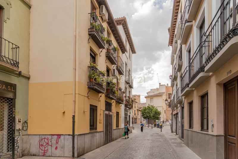 Foto dcf6f0ec-0975-4066-a586-4529d9b5b583. Duplex in calle loarte in Centro - Sagrario Granada