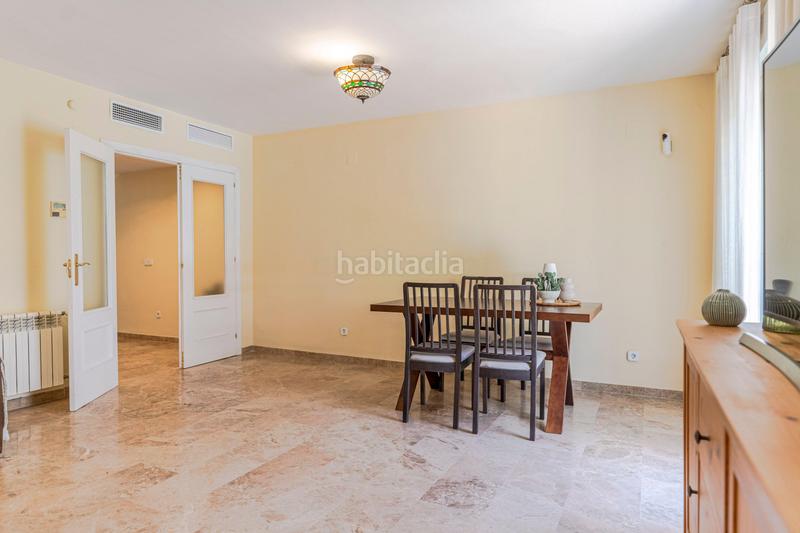 Foto 4f8cffbf-dbd5-4750-b936-c399f31dc548. Semi detached house in calle manuel patarroyo in San Miguel Armilla