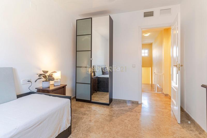 Foto 635ba2aa-d7be-4022-ad19-a8b0dc1f0c81. Semi detached house in calle manuel patarroyo in San Miguel Armilla