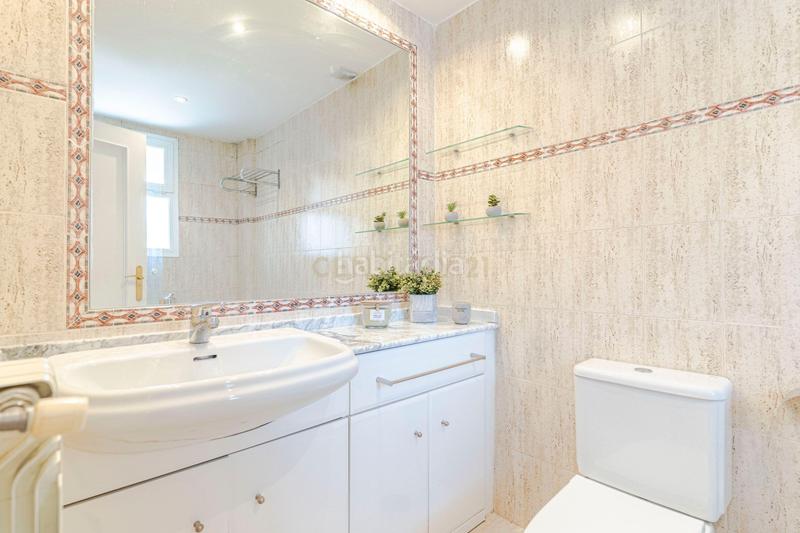 Foto f606a4b8-07ca-44a5-b9fe-e1b812ad8a60. Semi detached house in calle manuel patarroyo in San Miguel Armilla