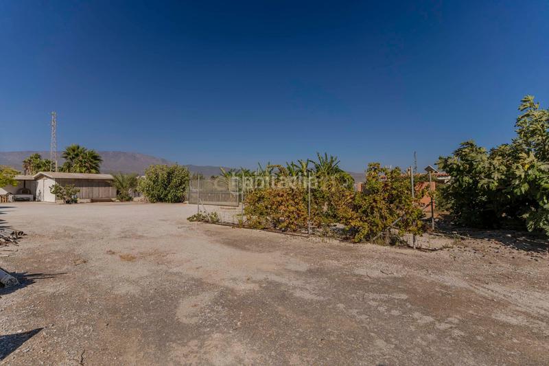 Foto 43b275b9-effa-4906-afa1-5efca869bee0. Casa in rambla de las brujas in Motril ciudad Motril