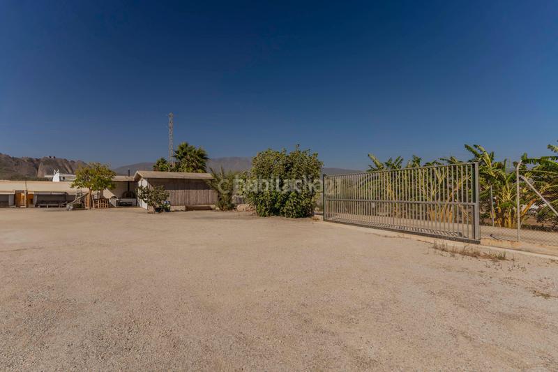 Foto 60ec5c2e-a7c4-416d-aad7-93efa1c28089. Casa in rambla de las brujas in Motril ciudad Motril