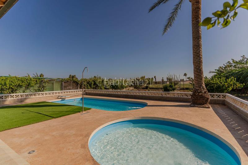 Foto 773c8d2a-12dd-4284-913c-ac59e1111029. Casa in rambla de las brujas in Motril ciudad Motril