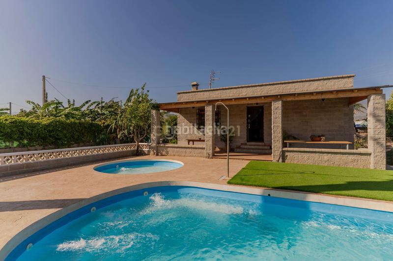 Foto fd6a3085-4983-4ea9-b517-2a99474aef76. Casa in rambla de las brujas in Motril ciudad Motril