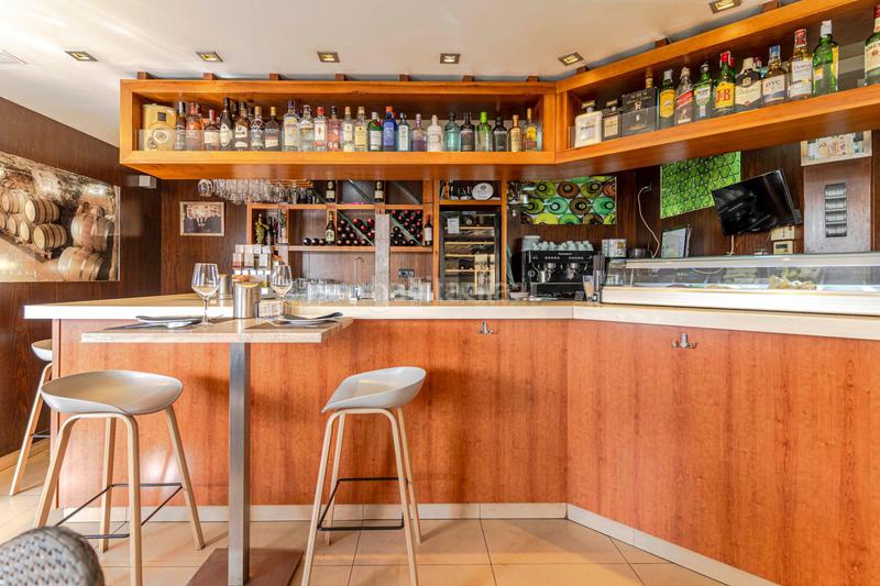 Foto 323038e3-6ca4-4134-976a-0e875824b463. Locale commerciale in calle dr. severo ochoa 23 in Ogíjares