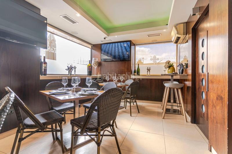 Foto 8c4c9fe0-6d85-4ec5-b209-d39976b2db7f. Locale commerciale in calle dr. severo ochoa 23 in Ogíjares