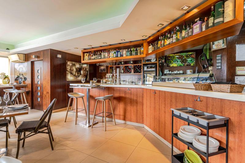 Foto 8d930c8c-270a-4998-a1d4-52223ecb6208. Locale commerciale in calle dr. severo ochoa 23 in Ogíjares