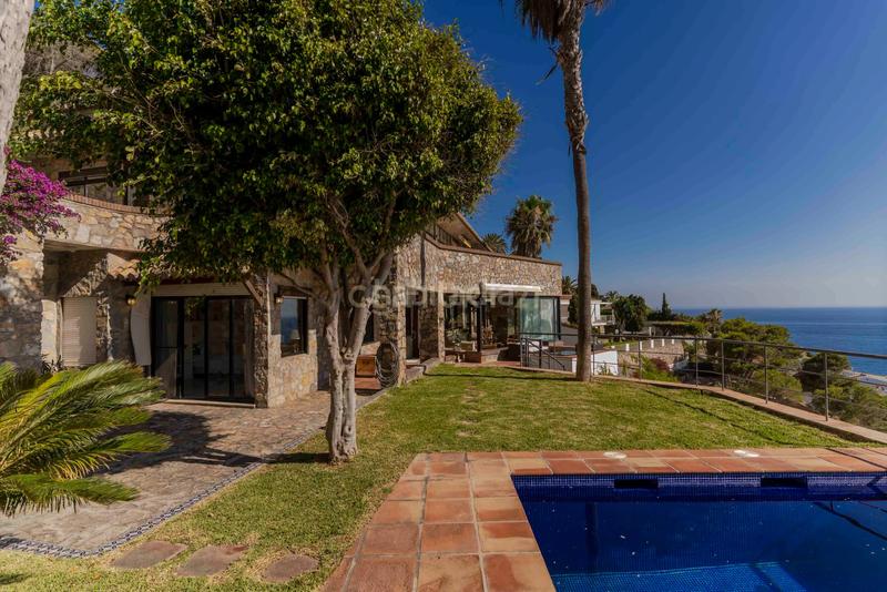 Foto 2c5f11b9-0ddc-4b67-86bc-993b46532789. Maison dans camino de la ermita dans Punta La Mona Almuñécar