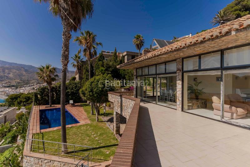 Foto 6556e847-e84d-43d3-b9dd-3f15f692bfbe. Maison dans camino de la ermita dans Punta La Mona Almuñécar