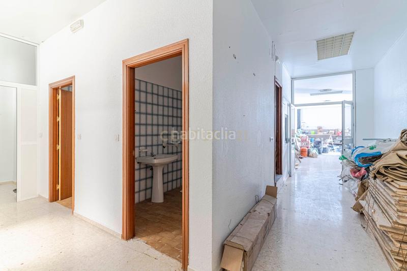 Foto 59491217-ba67-488b-96ee-3430cb7badc6. Geschäftsraum in plaza san pascual sin número 1 in Pinos Puente