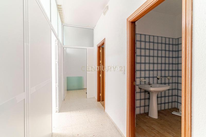 Foto 861e81d4-a030-4eac-8b9f-fa04b7f821fa. Geschäftsraum in plaza san pascual sin número 1 in Pinos Puente