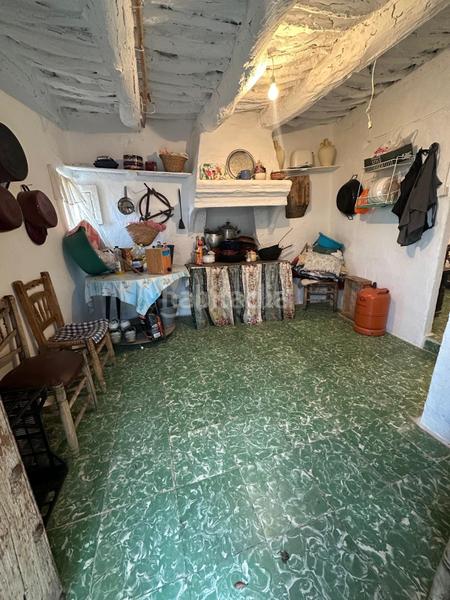 Foto fadc7d28-a422-4616-94f0-c1820bc5e8df. Casa a c. cuatro esquinas 4 a Pórtugos