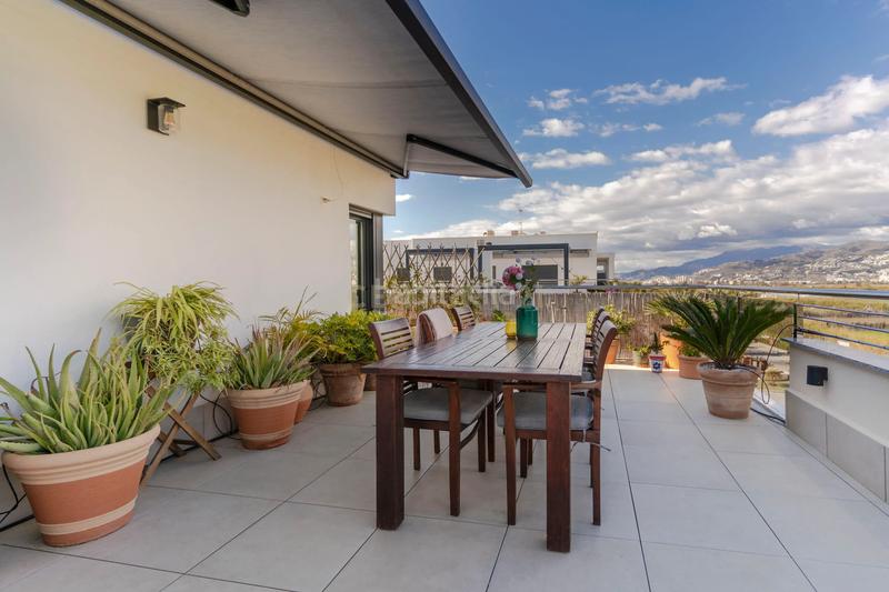 Foto 078369f9-4254-4bb0-8fd7-0bf2a851f8bf. Ático en c. rector mayor zaragoza 19 impresionante ático en playa granada en Motril