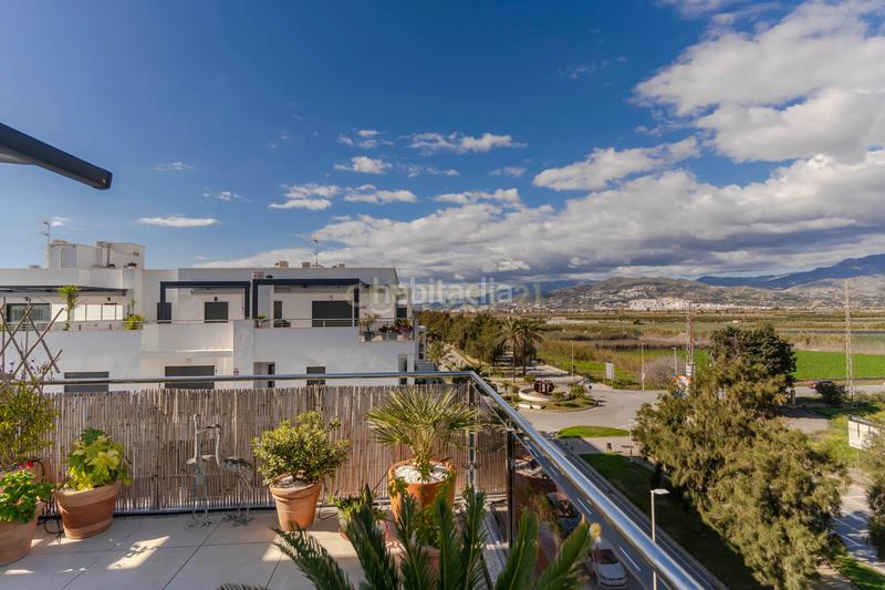 Foto 80f55355-a070-4b45-870e-554eb124237c. Ático en c. rector mayor zaragoza 19 impresionante ático en playa granada en Motril