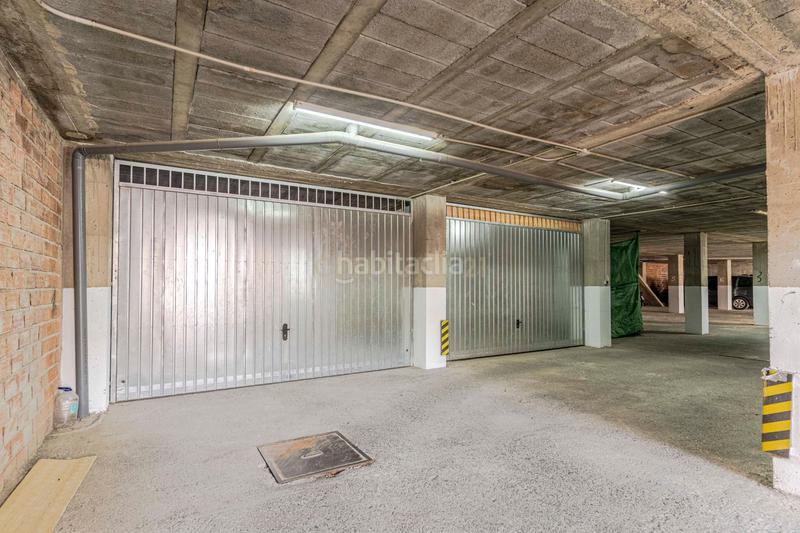 Foto 00175ecc-3027-44e9-8271-91e5d1dd3f7c. Parking voiture dans benigno vaquero 2 dans Pinos Puente