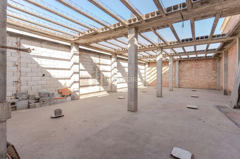 Foto 098c8ddf-725b-419c-8b4f-f96bc8323efb. Parking voiture dans benigno vaquero 2 dans Pinos Puente