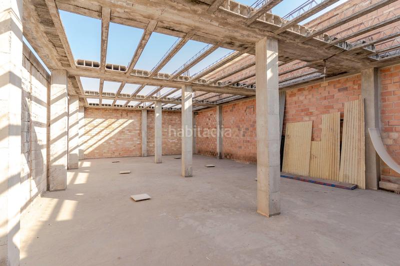 Foto 3c2dcbeb-6d4e-4de5-aefe-3b39ba932c05. Parking voiture dans benigno vaquero 2 dans Pinos Puente