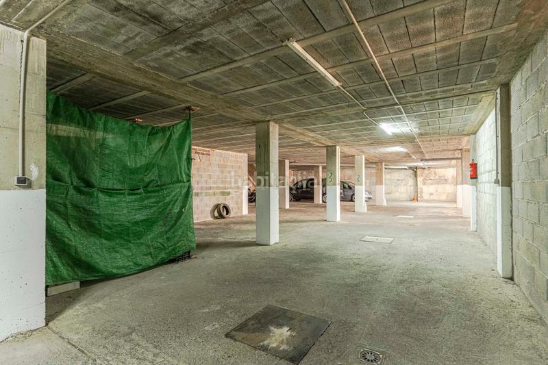 Foto 49ca578e-5df2-4aa2-b8fc-06555e32e996. Parking voiture dans benigno vaquero 2 dans Pinos Puente