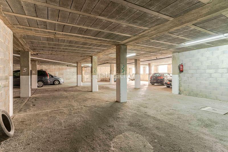 Foto 91c0b5bf-0591-4e0e-a651-aa217233ec73. Parking voiture dans benigno vaquero 2 dans Pinos Puente