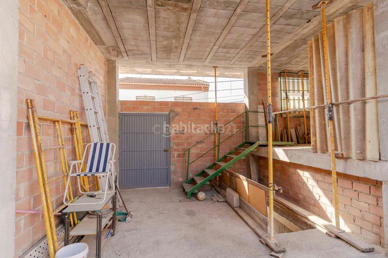 Foto b9be6730-4fbe-419a-b5bc-ff8db74daaea. Parking voiture dans benigno vaquero 2 dans Pinos Puente