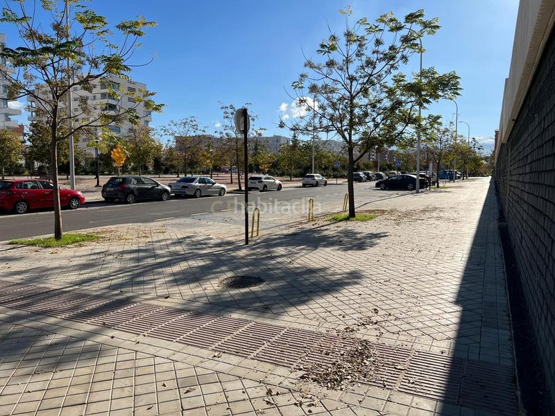 Foto 3d2bf603-52d2-44cc-a593-b256f3e60f1a. Rent business premise in c. hermigua 15 in Av. F. Garcia Lorca - Nueva Estación Autobuses Granada