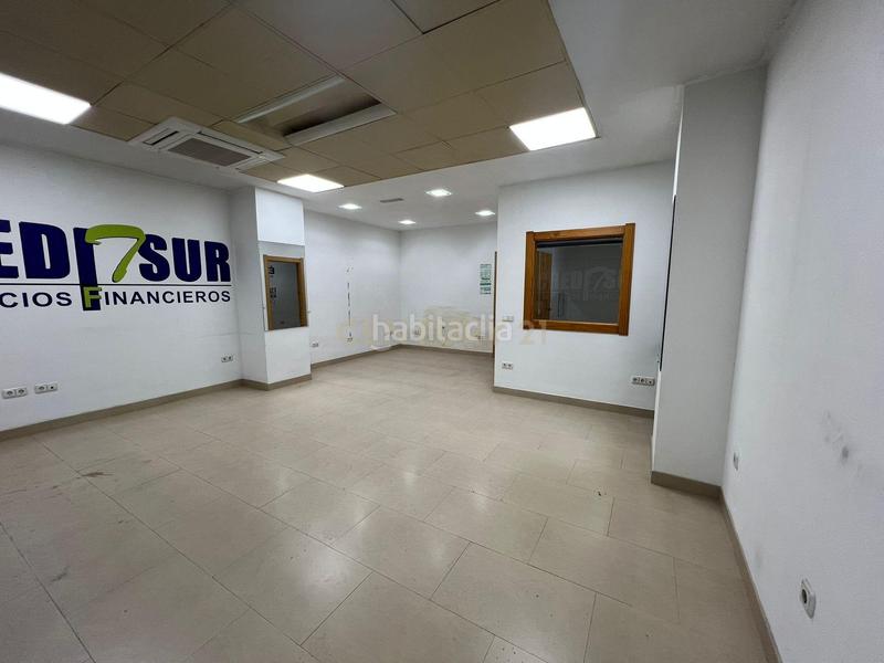 Foto 92ae9d14-ada8-46db-8ec0-f8a87a054f86. Locale commerciale in virgen de la consolacion 4 in Granada