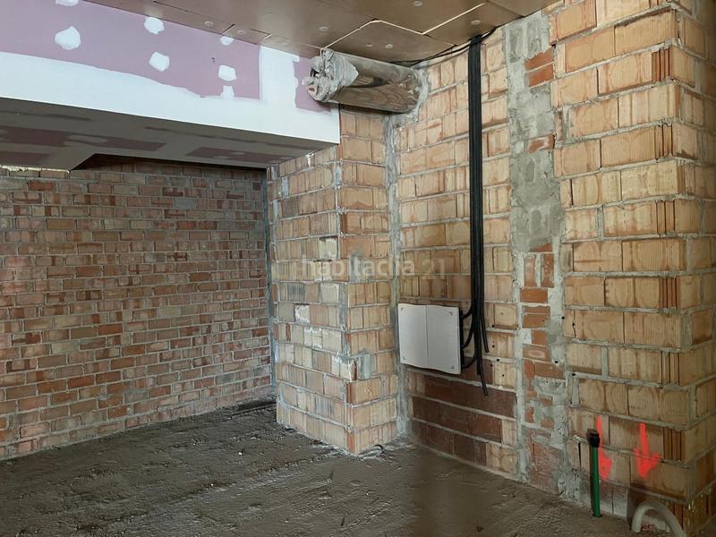 Foto 2447fd4f-581c-42fb-9668-7ae4fcead5fb. Affitto locale commerciale in c. hermigua 15 in Av. F. Garcia Lorca - Nueva Estación Autobuses Granada