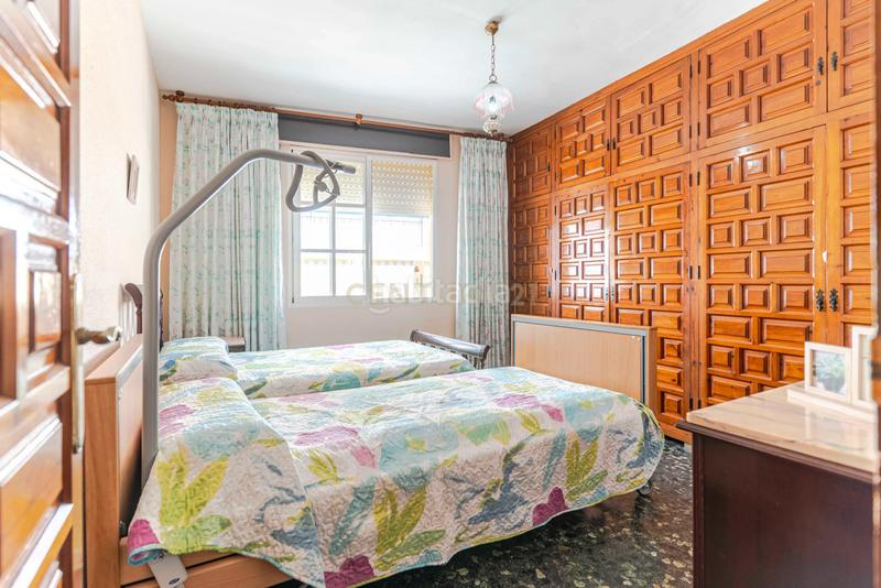 Foto 398b55ac-d2f9-4de9-a95c-e3c8261d1474. Casa in carretera de la playa in Centro Salobreña