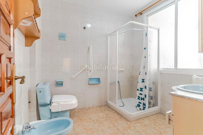 Foto 7d18e3a7-f343-443c-9816-4719c29505d1. Casa in carretera de la playa in Centro Salobreña