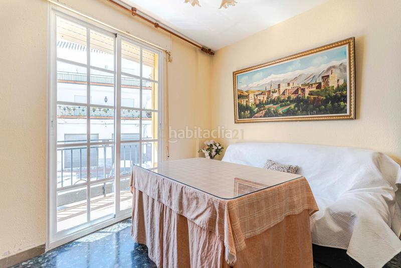 Foto 91d50929-cb6d-4ecd-8427-f1d575245429. Casa in carretera de la playa in Centro Salobreña