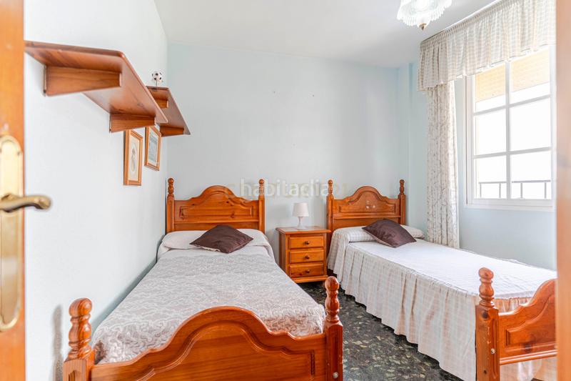 Foto a26fba15-ea8f-4ca5-8dfd-8bedec2c8325. Casa in carretera de la playa in Centro Salobreña