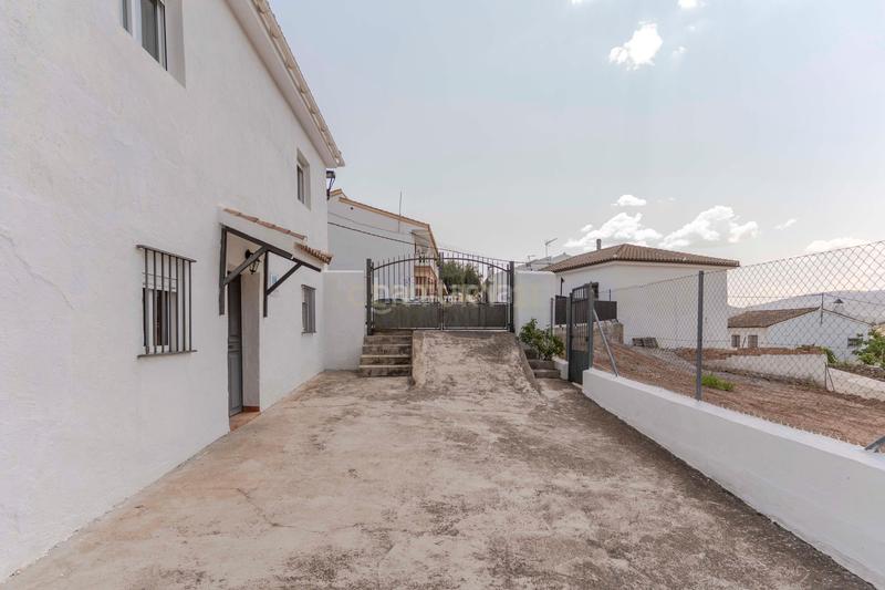 Foto 54918b89-953e-4abe-9c6d-c3b9f5752370. Casa en c. estrella casa rural con terreno en cerro cauro en Colomera