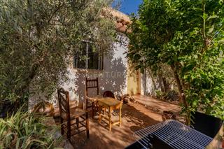 Casa  Xcw6+2x cozvijar, spain. Finca con casa en venta en cozvijar, granada