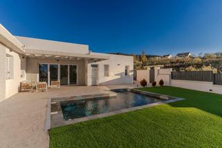 Chalet  Calle puntal de las siete lagunas, 11, granada, spain 11. Exclusivo chalet en una planta