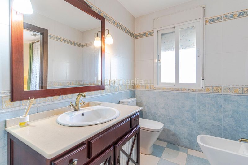 Foto 76df74bd-bd29-422c-b2c5-db7d1be25c3a. Casa a c. castaño a Albolote