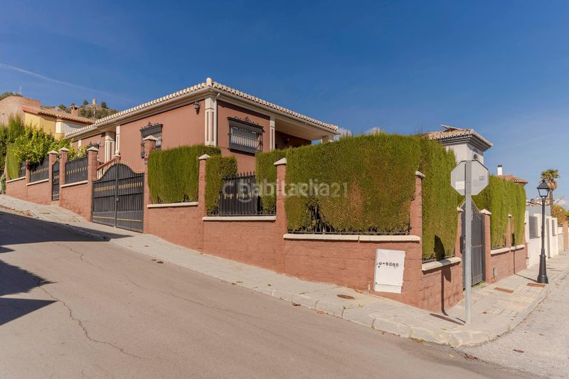 Foto 7bbe3882-7d76-4fb3-b69f-ab5448c8951f. Casa a c. castaño a Albolote