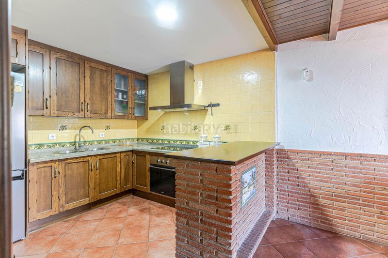 Foto 8d2373d9-4891-45c9-9166-412305a86ef3. Casa a c. castaño a Albolote