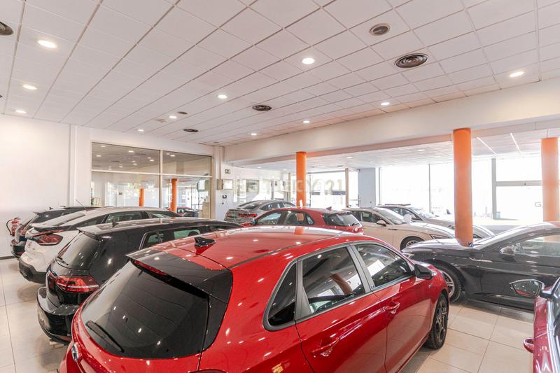 Foto 3242638b-2347-47c8-9738-c0ecb145f636. Geschäftsraum in calle comercio in Angustias - Chana - Encina Granada