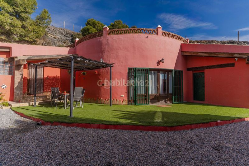 Foto 4947eee4-5985-49a1-8fed-c3b12e307a12. Casa amb piscina a Motril ciudad Motril
