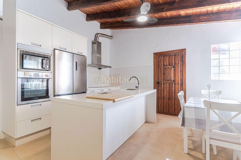 Foto dd430a55-50d8-4bf7-bcf9-e93bab7012b0. Casa amb piscina a Motril ciudad Motril