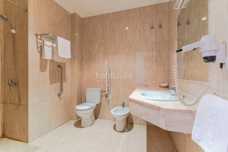 Foto c36b6a94-c192-4d38-82fb-425e7d8dec00. Edifici a n-342 a Gor