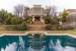 Haus in Calle ronda de los montes, 57, parque del cubillas, spain. Espectacular casa en el entorno del cubillas, granada, con jardí