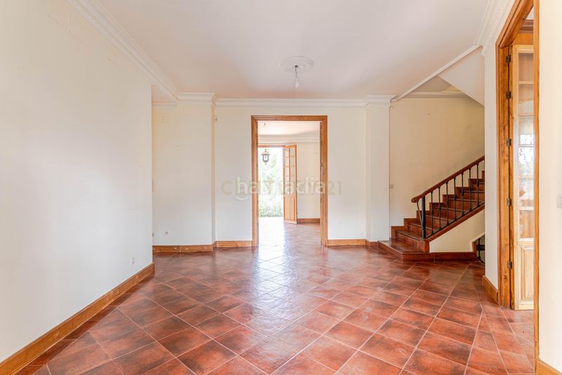 Foto 0338060e-c321-4d67-8258-2a0a63b8d532. Casa en calle ronda de los montes espectacular casa en el entorno del cubillas, granada, con jardín y piscina en Albolote