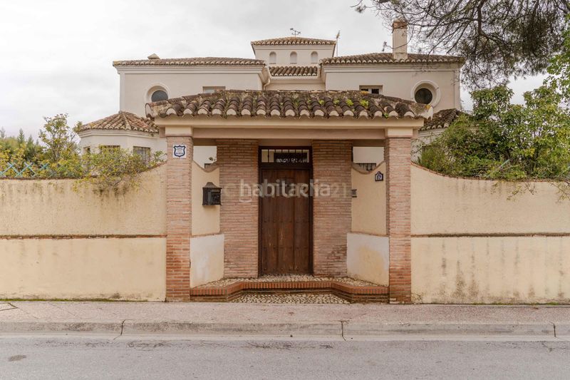 Foto 376ce258-1ad4-4c63-980a-9e39b7972c5c. Casa en calle ronda de los montes espectacular casa en el entorno del cubillas, granada, con jardín y piscina en Albolote