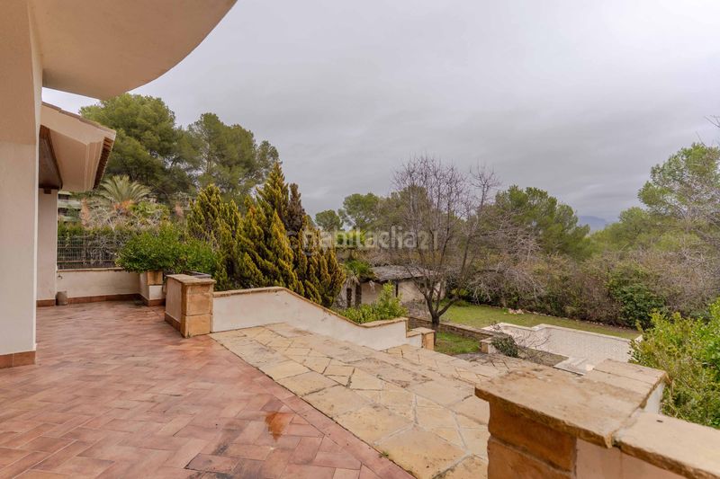 Foto 6df8b722-894b-4572-9fc7-c72b8420b6eb. Casa en calle ronda de los montes espectacular casa en el entorno del cubillas, granada, con jardín y piscina en Albolote