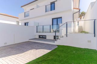 Casa in Calle martagina, manilva, málaga, spain villa 3. Chalet pareado a estrenar en manilva